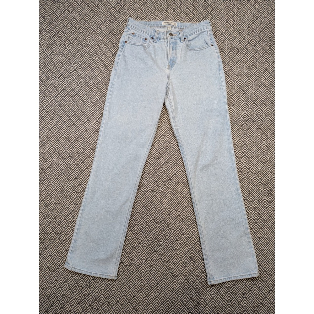 Abercrombie Curve Love 90s Straight Jeans 26 Regular Light Wash Mid Rise